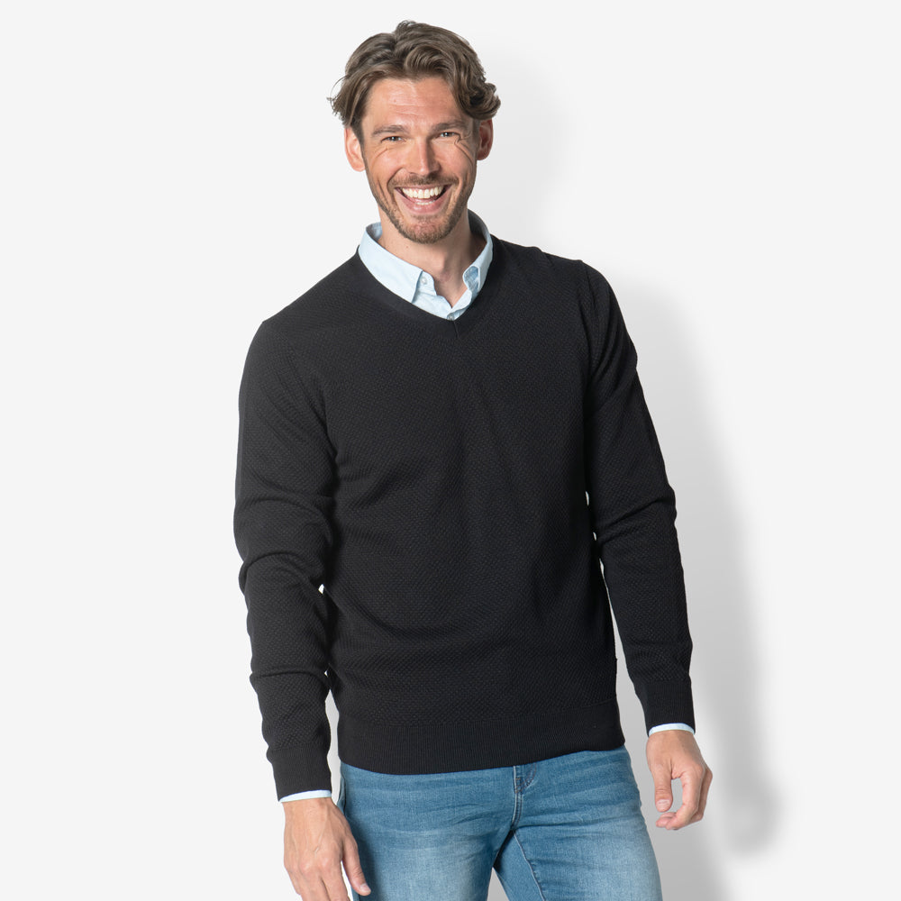 Men Pullover V-Neck Knit | Black